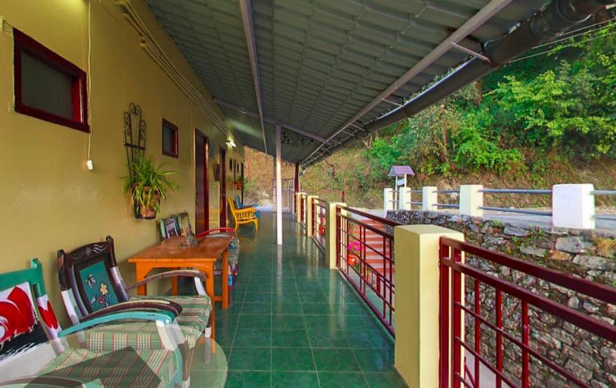 Oak Grove Inn Lansdowne Bagian luar foto